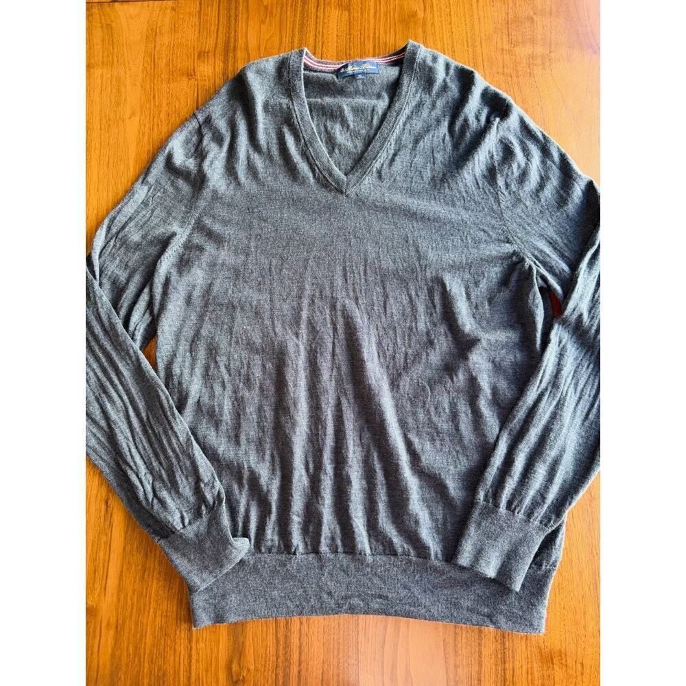 Brooks Brothers Gray Extra Fine Merino Wool V-neck Sweater - Size L